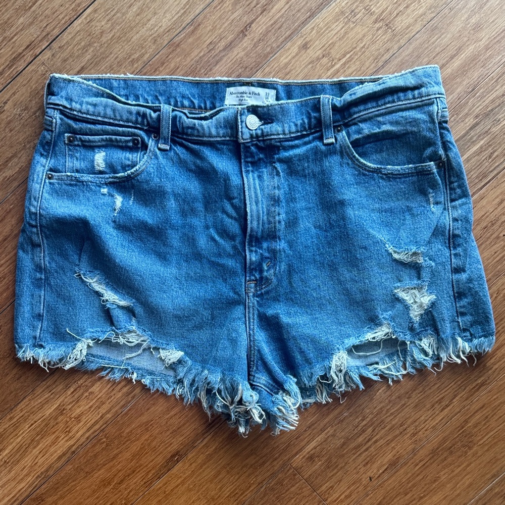 Abercrombie Mom Shorts Size 33